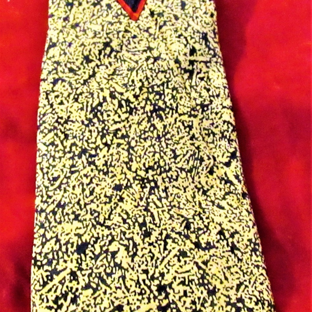 VINTAGE (CLAUDE) MONTANA ITALIAN MADE SILK TIE-4X5